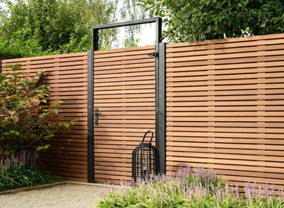 Thermovision Ayous geschaafd latten deur op verstelbaar frame, horizontaal, 178 X 99 cm.