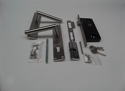 Set voor tuindeuren 72x165mm (schild + rechte kruk) RVS