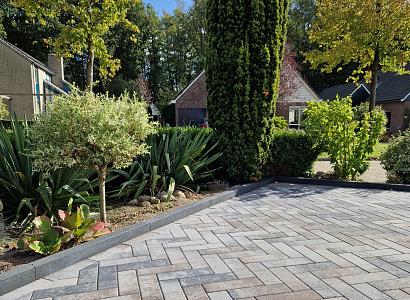 Betonband 8x20x100 antraciet komo